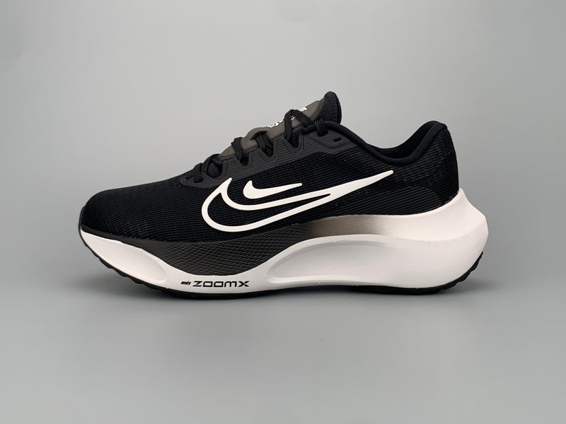 Nike Air ZoomX Fly 5