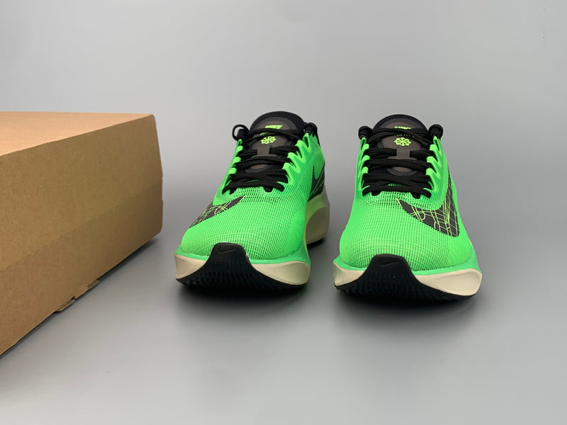 Nike Air ZoomX Fly 5