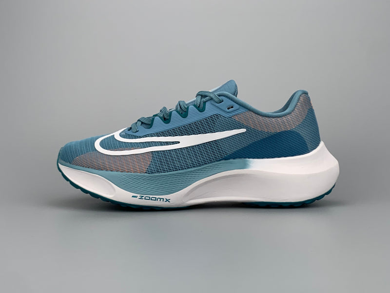 Nike Air ZoomX Fly 5