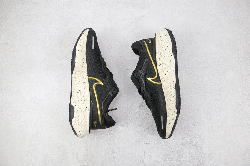 Nike Air ZoomX Invincible Run FK