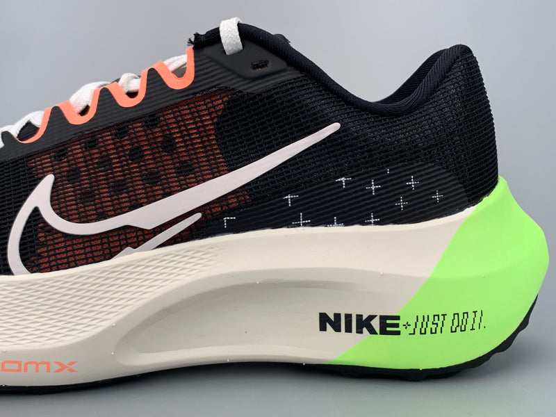 Nike Air ZoomX Fly 5