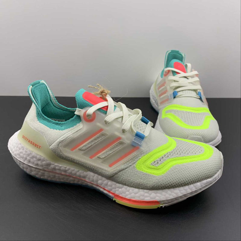 Adidas Ultraboost 22