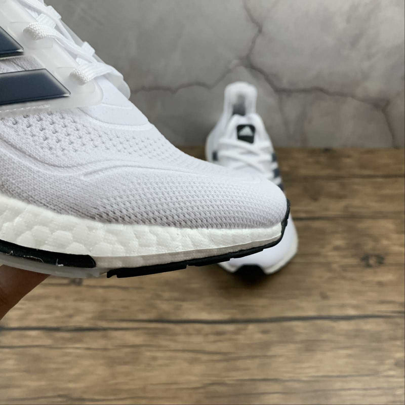 adidas ultraboost 21