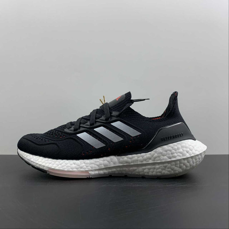 Adidas Ultraboost 22