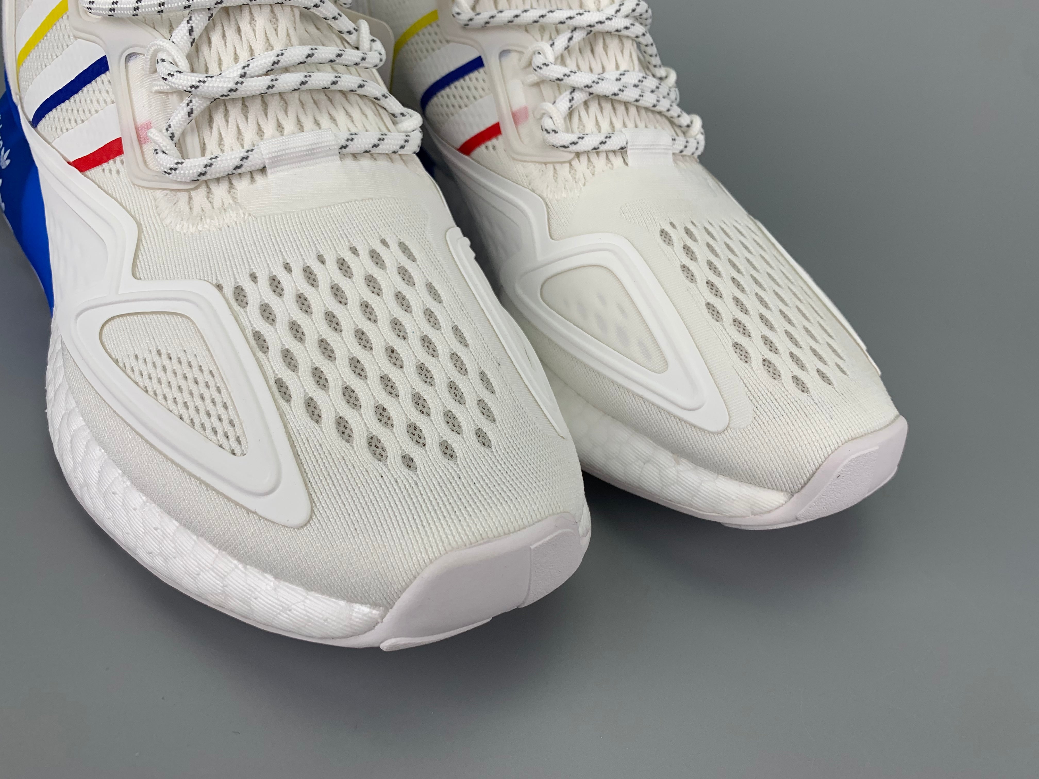 ホワイト2 Adidas ZX 2K Boost 2.0 BJ/CZ - GY0782-83 – Bstrong