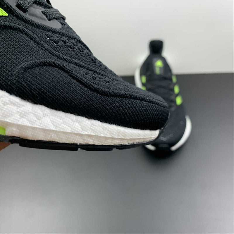 Adidas Ultraboost 22